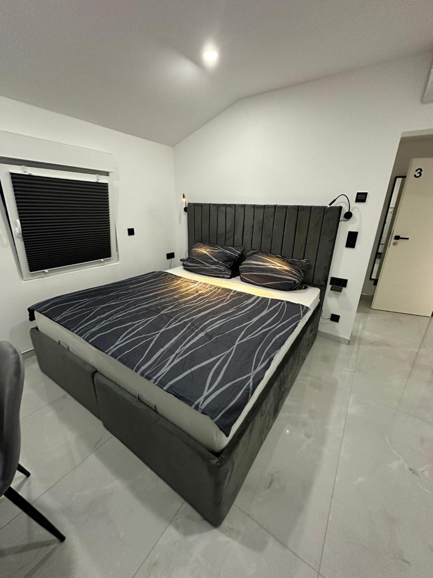 Moparts Guest house